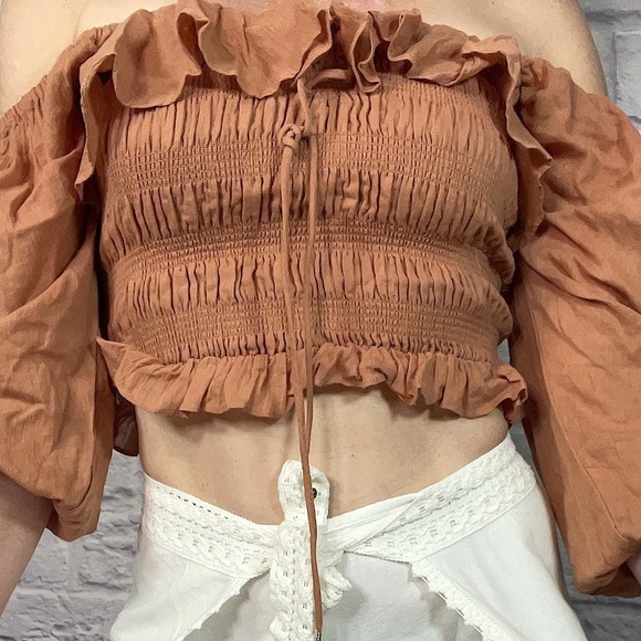 NWT By Together gauze off shoulder crop top blouse - Picture 4 of 6